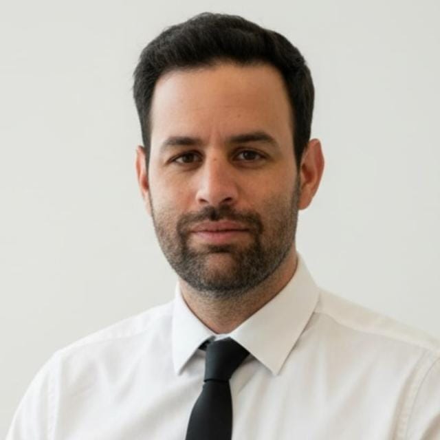 עו
